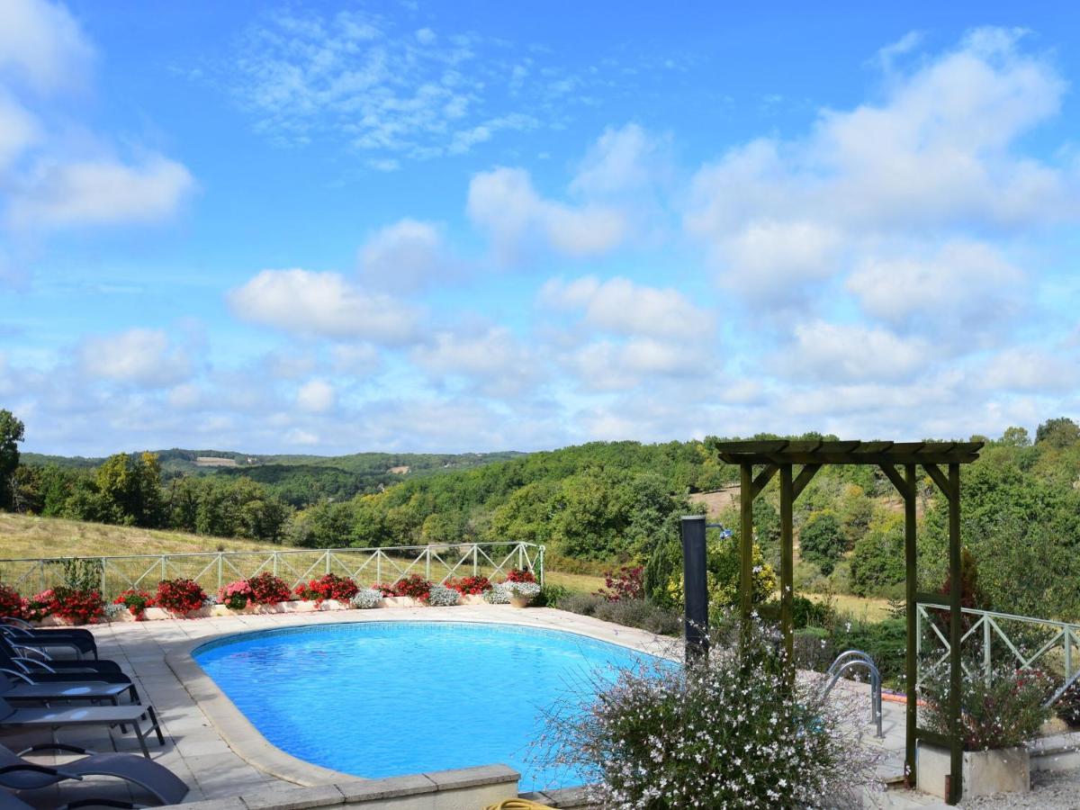Charming Holiday Home With Pool Lavercantière Exterior foto